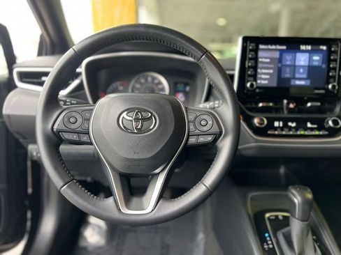 Used 2021 Toyota Corolla SE image 12