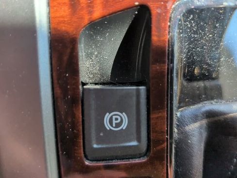 Used 2012 Buick LaCrosse Convenience FWD image 21