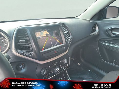 Used 2016 Jeep Cherokee 75th Anniversary FWD image 19