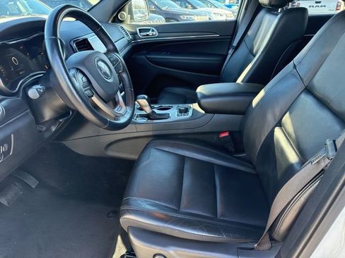 Certified 2022 Jeep Grand Cherokee Limited image 22