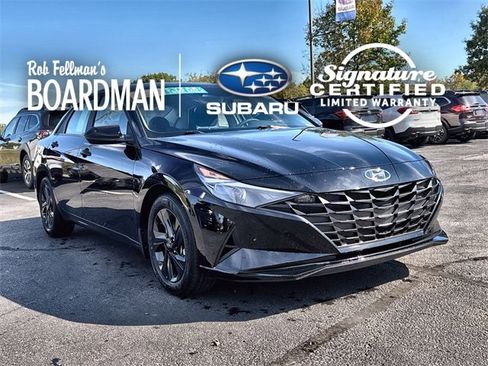 Used 2023 Hyundai Elantra SEL image 1