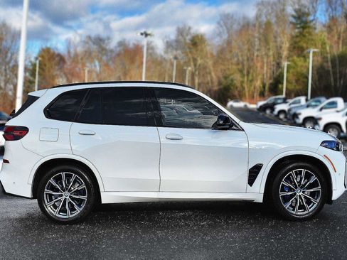 Used 2026 BMW X5 M60i image 8