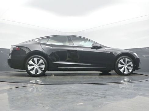 Used 2020 Tesla Model S Long Range Plus image 52