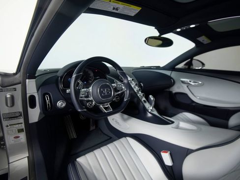 Used 2020 Bugatti Chiron AWD/4WD image 9