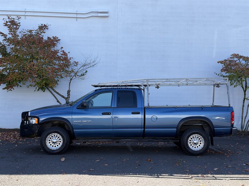 Used 2004 Dodge Ram 2500 Truck SLT AWD/4WD image 2