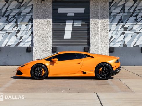 Used 2015 Lamborghini Huracan LP 610-4 image 8