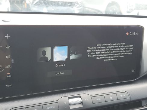 New 2025 Kia K4 EX image 25