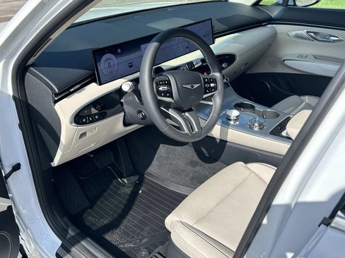 New 2026 Genesis GV70 2.5T Advanced AWD/4WD image 14