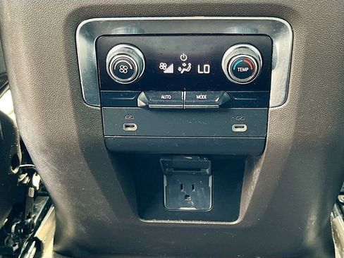 Used 2023 Chevrolet Tahoe LS RWD image 29