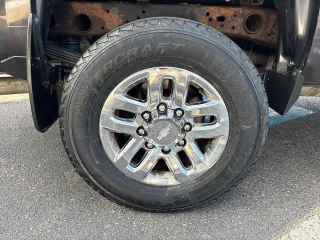 Used 2016 Chevrolet Silverado 2500 LT w/ LT Convenience Package AWD/4WD image 13