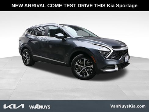 Used 2023 Kia Sportage EX AWD/4WD image 1