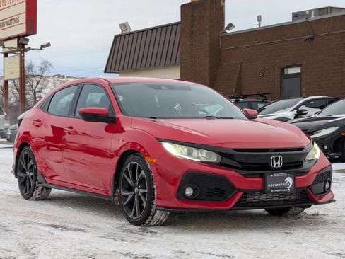 Used 2019 Honda Civic Sport image 6