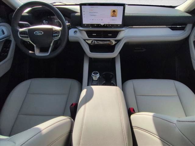 Used 2026 Ford Explorer Active w/ Active Comfort Package RWD image 19