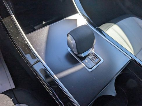 New 2026 Land Rover Range Rover Evoque Dynamic SE image 11