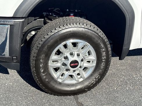 New 2026 GMC Sierra 2500 Pro AWD/4WD image 15