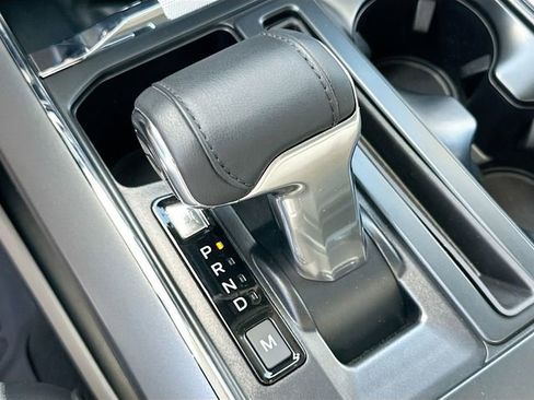 Used 2025 Ford F150 Lariat w/ Equipment Group 501A Mid AWD/4WD image 17