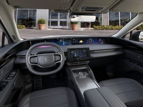 New 2026 Lincoln Nautilus Premier AWD/4WD image 9