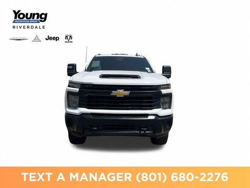 Used 2024 Chevrolet Silverado 2500 W/T AWD/4WD image 8