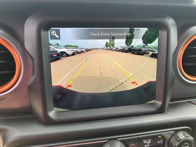 Used 2022 Jeep Gladiator Mojave w/ LED Lighting Group AWD/4WD image 22