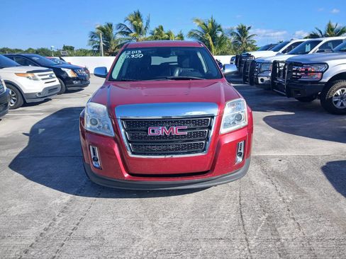 Used 2013 GMC Terrain SLE w/ LPO, Chrome Package image 2