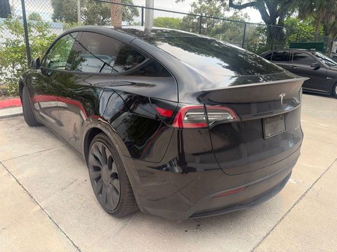 Used 2020 Tesla Model Y Performance AWD/4WD image 4