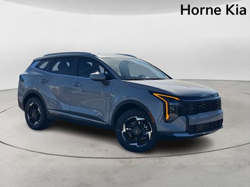 New 2026 Kia Sportage EX image 2