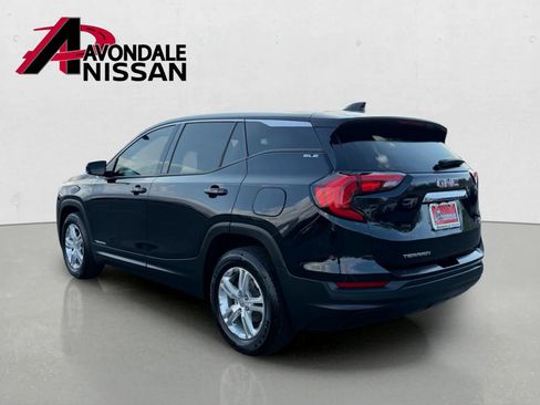 Used 2018 GMC Terrain SLE FWD image 4