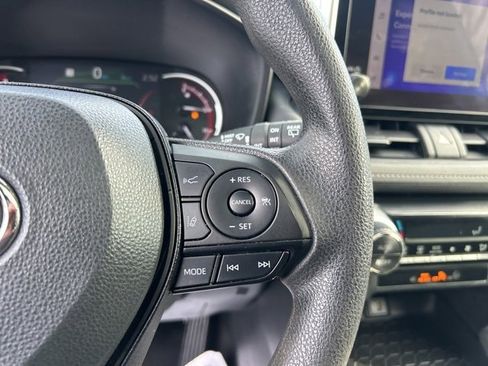 Used 2023 Toyota RAV4 XLE image 22