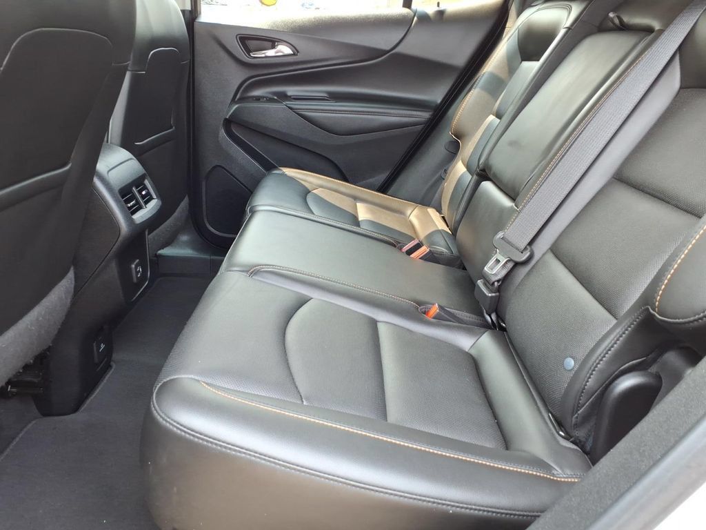 Used 2020 Chevrolet Equinox Premier AWD/4WD image 16