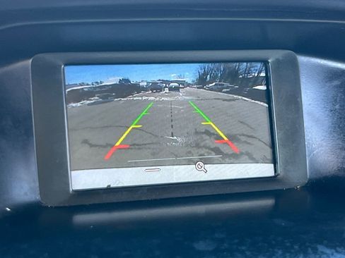 Used 2018 Ford Focus SE image 25