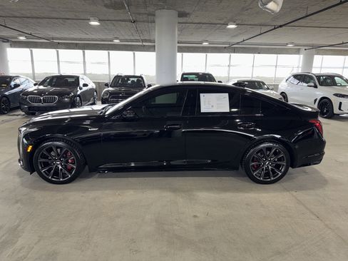 Used 2025 Cadillac CT5 V image 5
