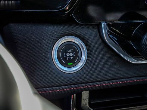 Used 2024 Chevrolet Colorado Z71 w/ Z71 Convenience Package 2 image 26