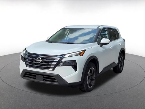 Used 2025 Nissan Rogue SV AWD/4WD image 7