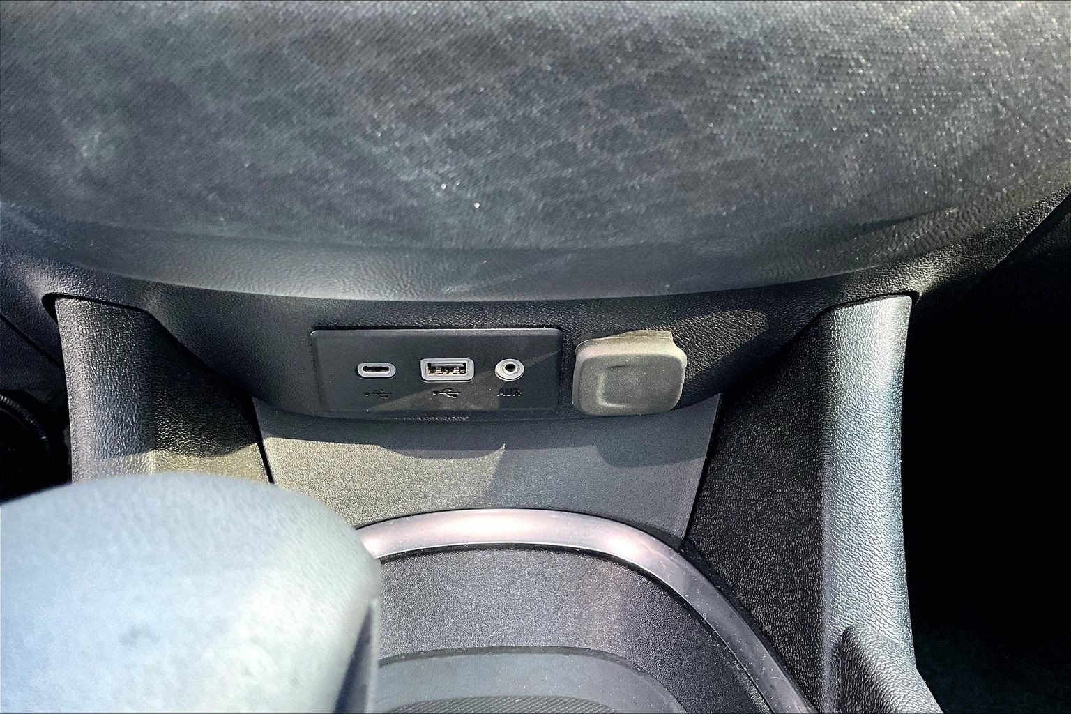 Used 2025 Chevrolet Malibu LT FWD image 18