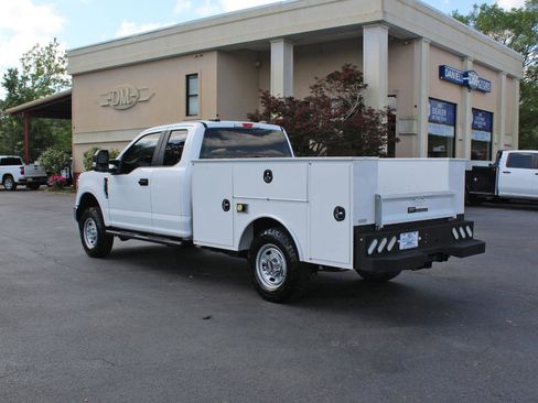 Used 2022 Ford F250 XL w/ Power Equipment Group image 12