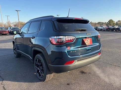 New 2026 Jeep Compass Latitude image 5