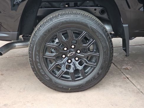 New 2026 Chevrolet Colorado W/T w/ WT Custom Package RWD image 38
