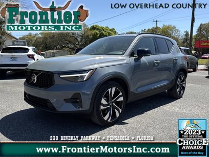 Used 2023 Volvo XC40 B5 Plus w/ Driver Assist Package
