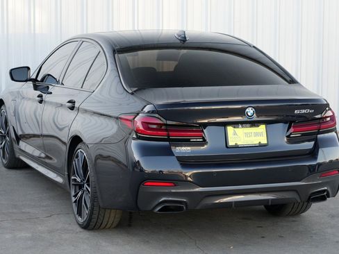 Used 2022 BMW 530e w/ Premium Package image 52