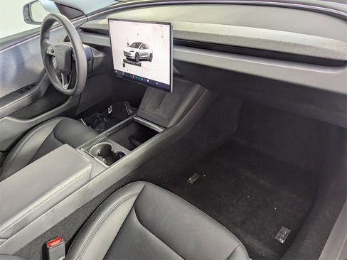 Used 2024 Tesla Model 3 Long Range image 33