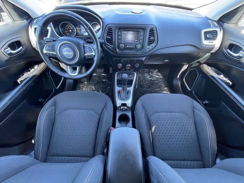 Used 2018 Jeep Compass Sport w/ Cold Weather Group image 10