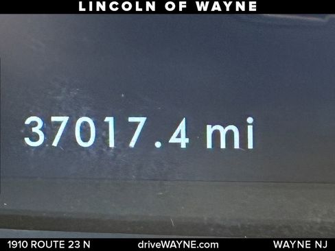 Certified 2024 Lincoln Corsair AWD w/ Equipment Group 101A image 16