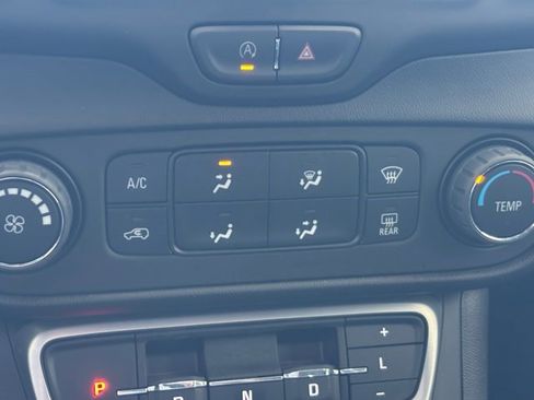 Certified 2024 GMC Terrain SLE w/ Elevation Edition image 4