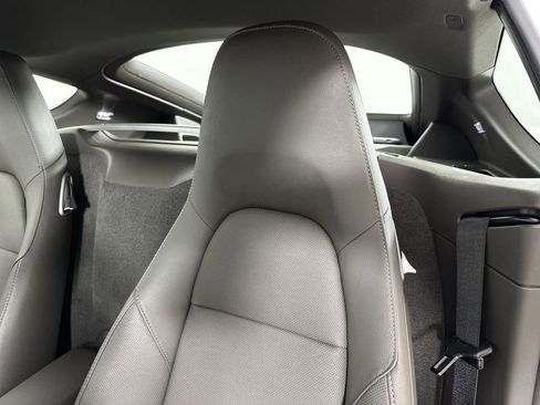 Certified 2018 Porsche 718 Cayman RWD image 36