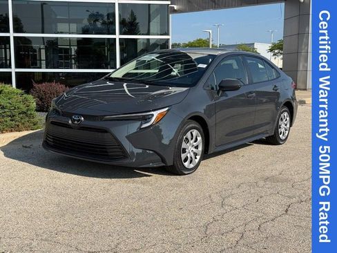 Used 2026 Toyota Corolla LE FWD image 7