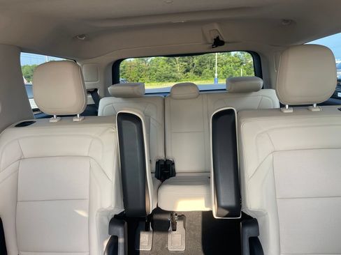 New 2027 Lincoln Navigator Reserve AWD/4WD image 25