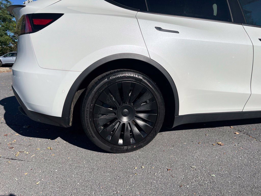 Used 2021 Tesla Model Y Long Range AWD/4WD image 28