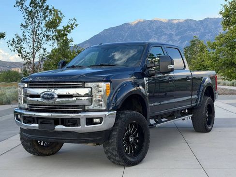 Used 2017 Ford F250 Lariat w/ Lariat Ultimate Package AWD/4WD image 1