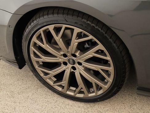 New 2026 Audi A8 L 3.0T AWD/4WD image 36