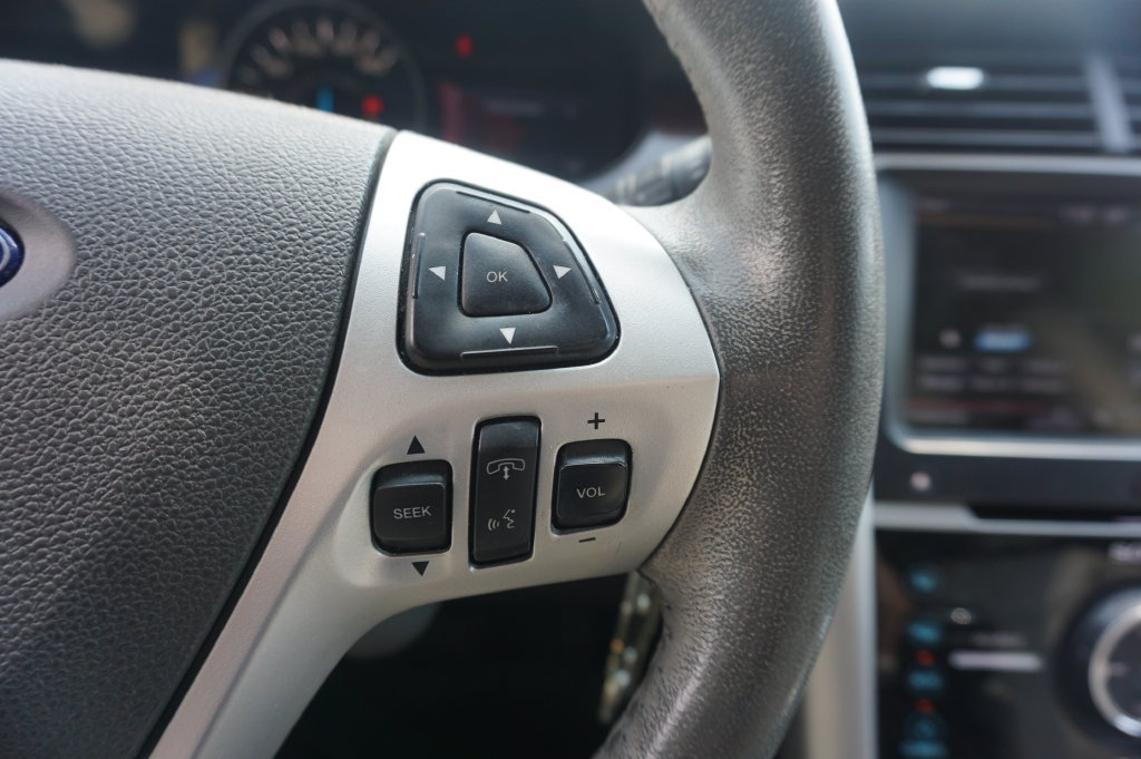 Used 2013 Ford Edge Limited FWD image 8